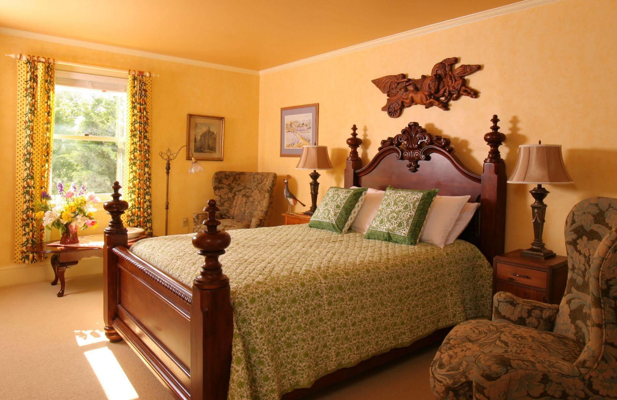 L'Auberge Provencale Inn & Restaurant Boyce Dış mekan fotoğraf